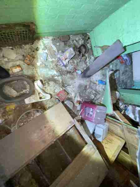 14475 Robson (50).jpg